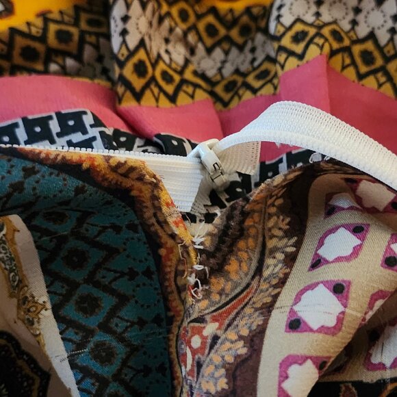 ETRO Silk Top Stretch Tank Invisible Zipper Criss Cross Chest Ruched Size 42 - Picture 7 of 7